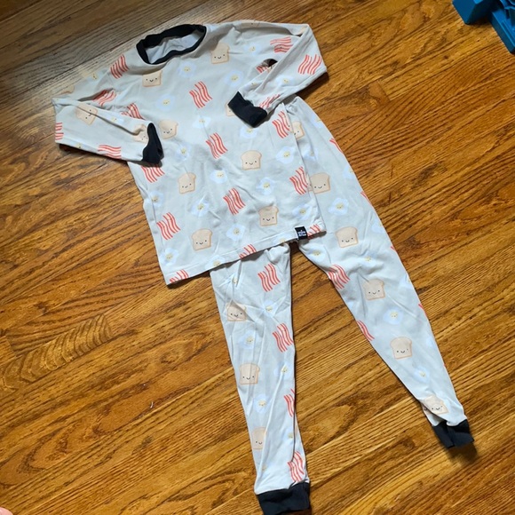 Whistle and Flute Other - Whistle and Flute Pajamas 5-6